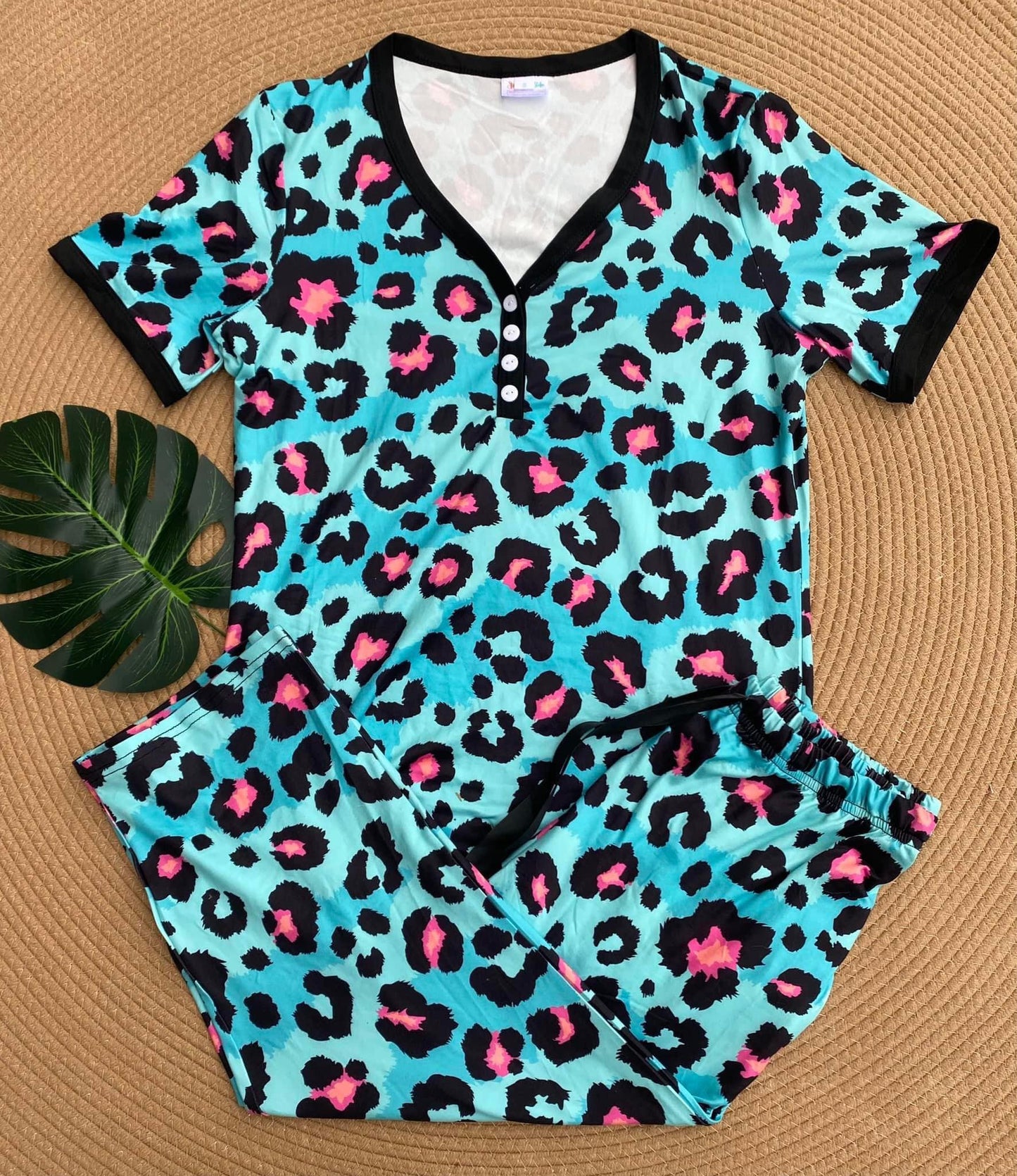 PREORDER: Short Sleeve Pajama Set with Capris in Assorted Prints
